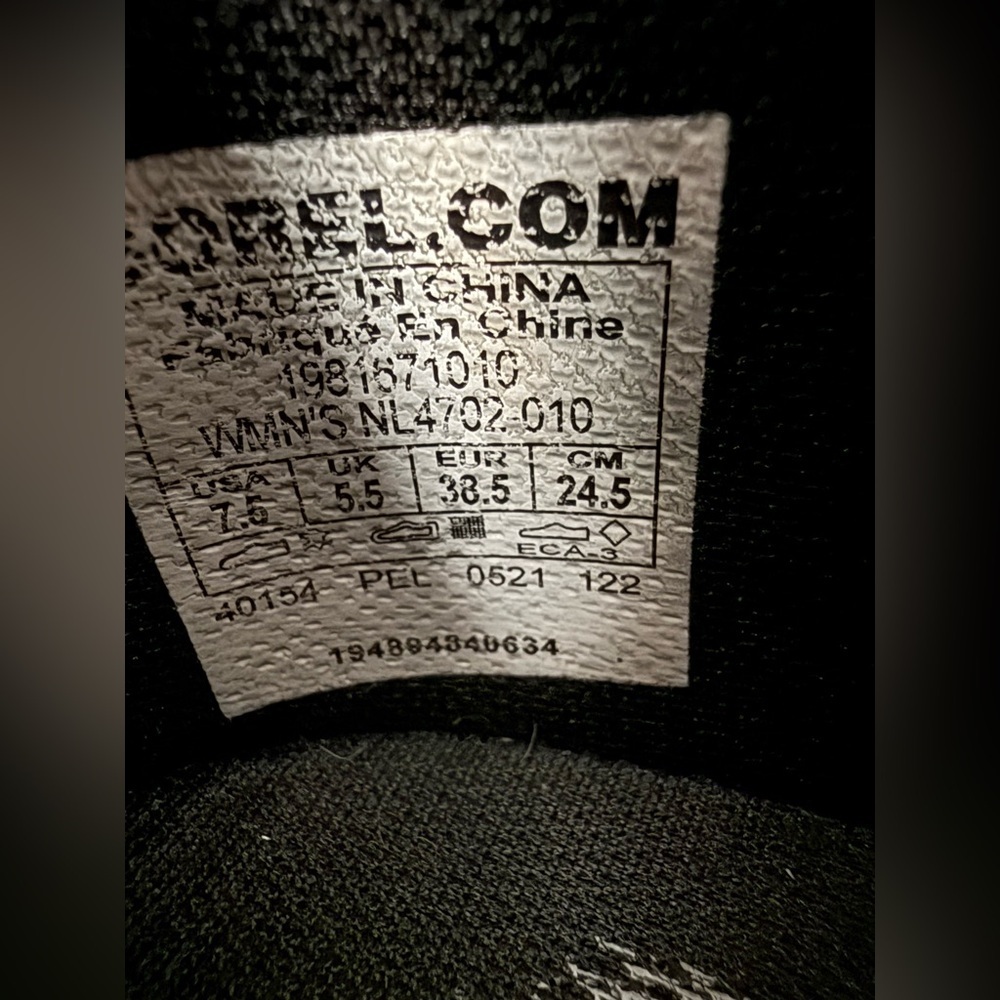 Sorel Out N About Slip On Black Suede Wedge Womens Size 7.5 Outdoor Comfy - Picture 8 of 10